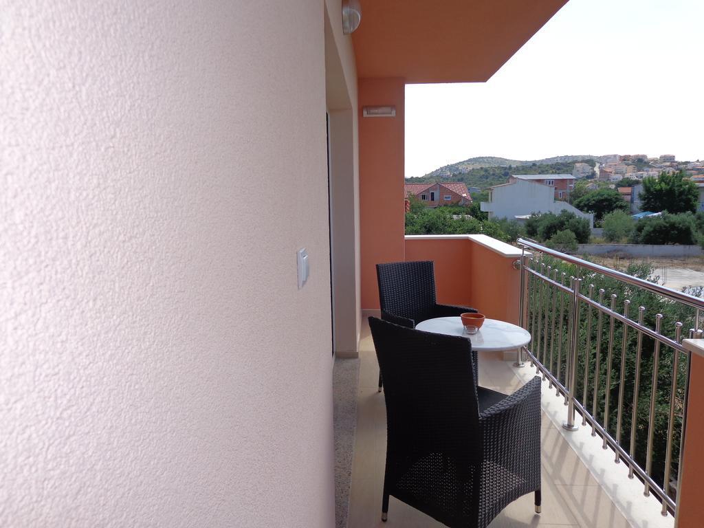 Villa Palas Apartments Рогозница Экстерьер фото