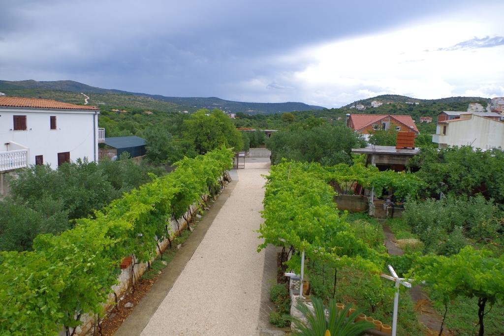 Villa Palas Apartments Рогозница Экстерьер фото