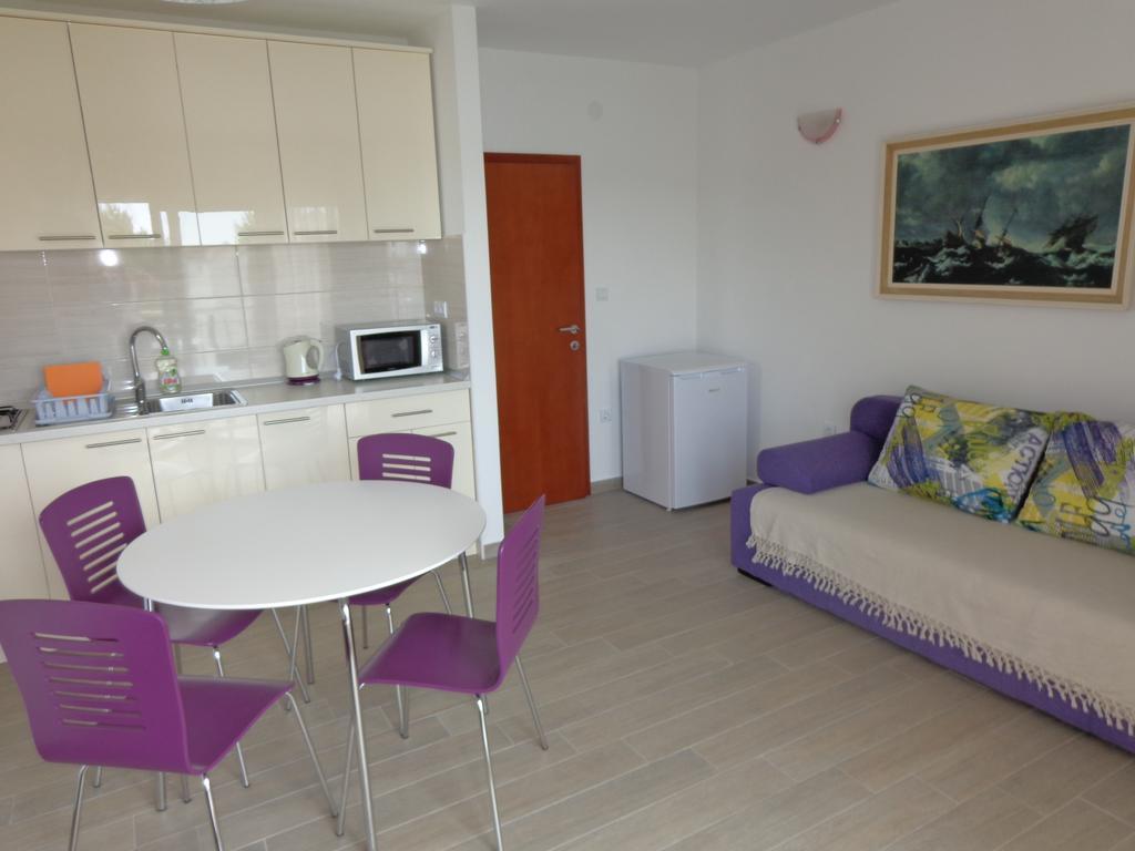 Villa Palas Apartments Рогозница Номер фото